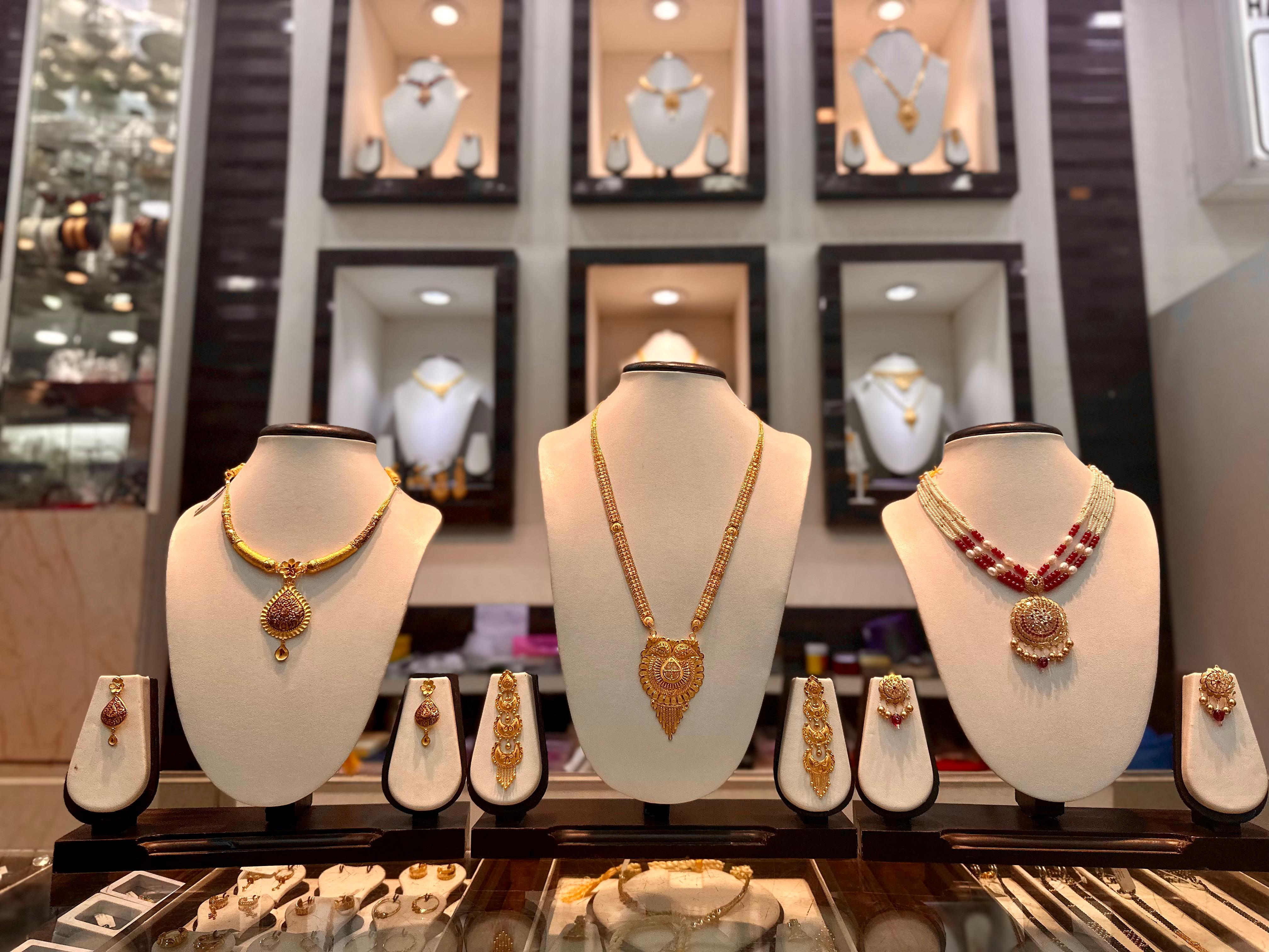 Diamond jewellery collection at Shri Mahalakshmi Jewellers